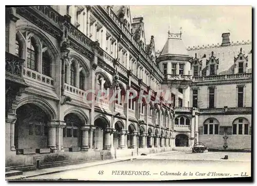 Ansichtskarte AK Pierrefonds Colonnades de la Cour d'Honneur