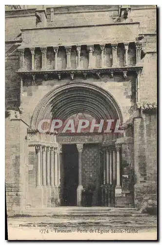 Ansichtskarte AK Tarascon Porte de l'Eglise Sainte Marthe