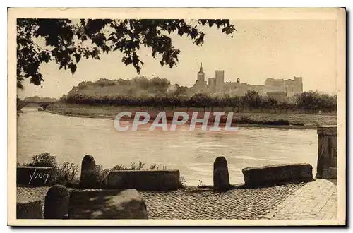 Cartes postales Tarascon (B du R) Le Rhone et le Chateau des Papes