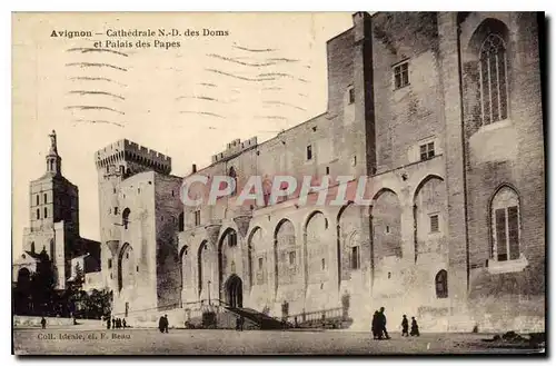 Cartes postales Avignon Cathedrale N D des Domes et Palais des Papes