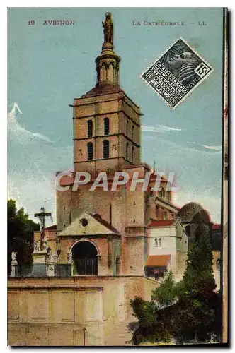 Cartes postales Avignon (Vaucluse) La Cathedrale