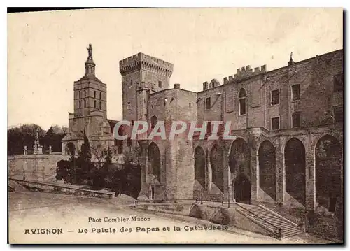 Cartes postales Avignon Le Palais des Papes et la Cathedrale