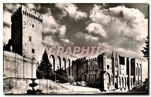 Cartes postales Avignon Vaucluse le palais des Papes et la Tour Compane