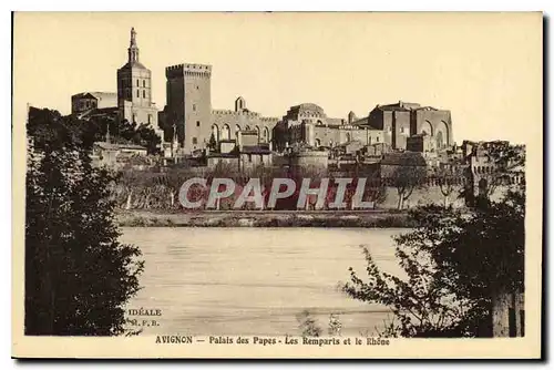 Cartes postales Avignon palais des Papes les Remparts et le Rhone