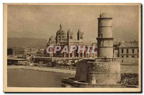 Ansichtskarte AK Marseille Bouches du Rhone la Cathedrale et le Fort Saint jean