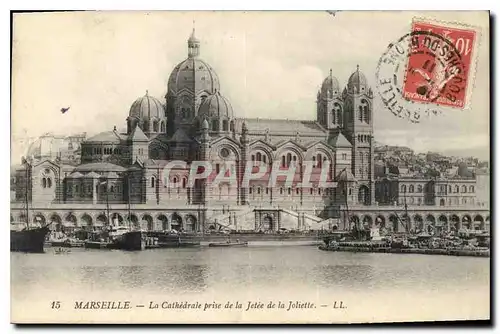 Ansichtskarte AK Marseille La Cathedrale prise de la Jetee de la Joliette