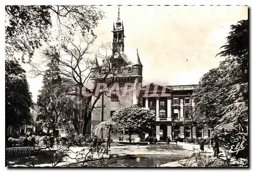 Cartes postales moderne Toulouse la Ville Rose le Donjon du Capitole au Square de Gaulle