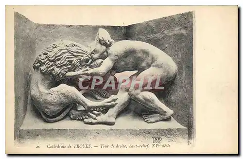 Cartes postales Cathedrale de Troyes Tour de droite bout relief XV siecle Lion