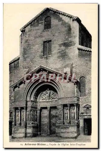 Cartes postales Arles sur Rhone Facade de l'Egluse Saint Trophine