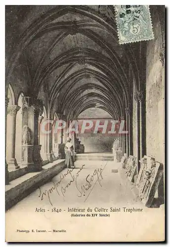 Cartes postales Arles Interieur du Cloitre Saint Trophime