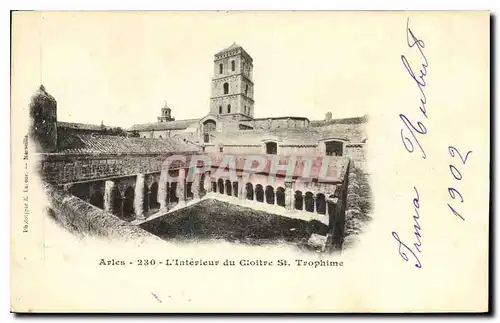 Ansichtskarte AK Arles L'Interieur du Cloitre St Trophime