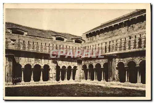 Cartes postales Arles Buuches du Rhone Le Cloitre de St Trophime