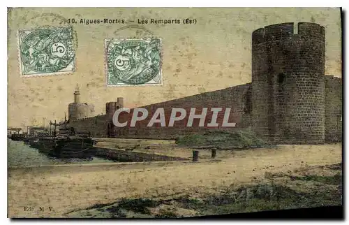 Cartes postales Aigues Mortes Les Remparts