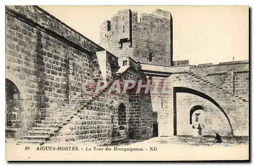 Cartes postales Aigues Mortes La Tour des Bourguignons