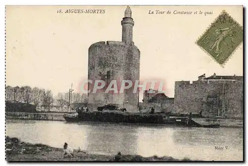 Cartes postales Aigues Mortes La Tour de Constance et le quai