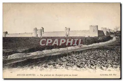 Cartes postales Aigues Mortes Vue generale des Remparts prise au levant