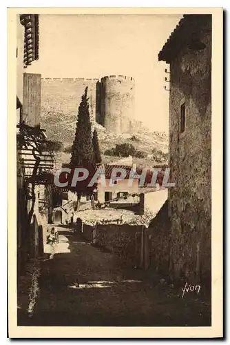 Cartes postales Villeneuve les Avignon Gard Une Vieille Rue dominee par le Fort St Andre