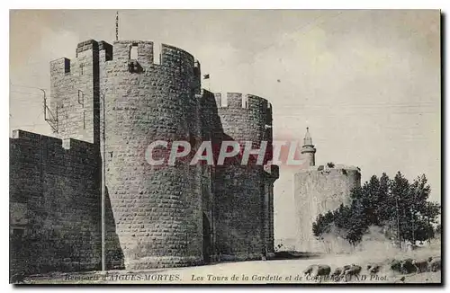 Cartes postales Remparts d'Aigues Mortes Les Tours de la Gardette