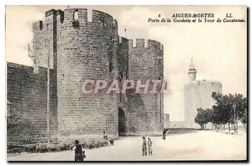 Ansichtskarte AK Aigues Mortes Porte de la Gardette et la Tour de Constance