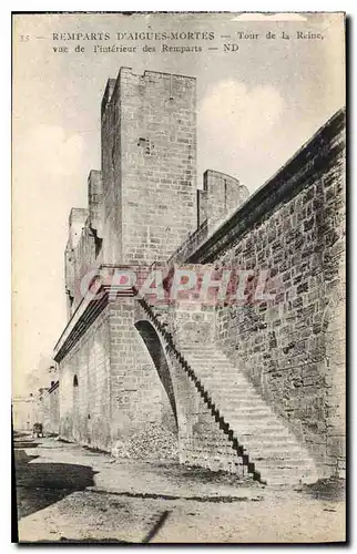 Cartes postales Remparts d'Aigues Mortes Tour de la Reines vue de l'interieur des Remparts