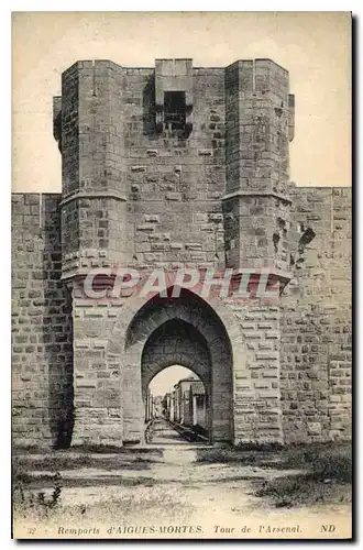 Cartes postales Remparts d'Aigues Mortes Tour de l'Arsenal