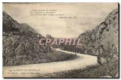 Cartes postales St Remy de Provence Les Alpilles Defile de Peiro Malo