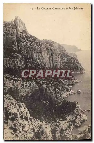 Cartes postales La Grande Candelle et les Falaises