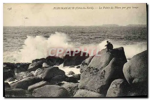 Cartes postales Ploumanach Cotes du Nord la pointe du Phare par gros temps