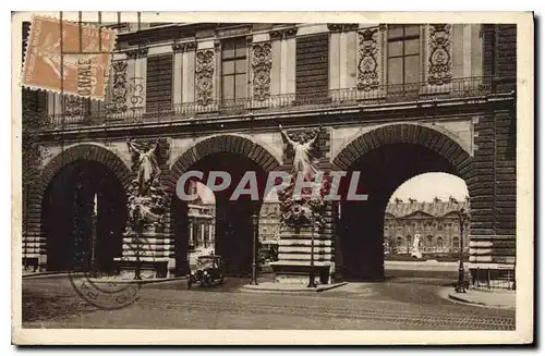 Cartes postales Paris Guichets du Louvre