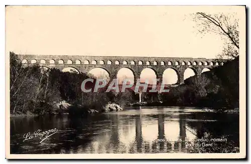 Cartes postales moderne Nimes L'Aqueduc romain Pont du Gard