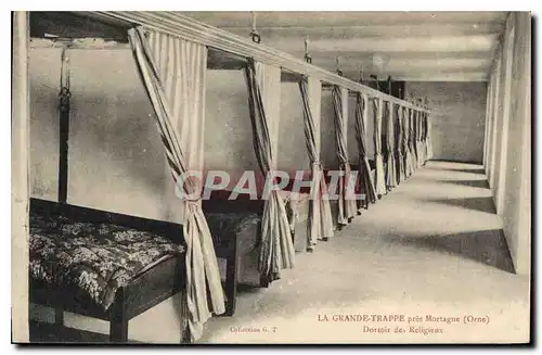 Ansichtskarte AK Le Grande Trappe pres Mortagne Orne Dortoir des Religueux