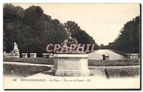 Cartes postales Fontainebleau Le Parc Vue sur le Canal