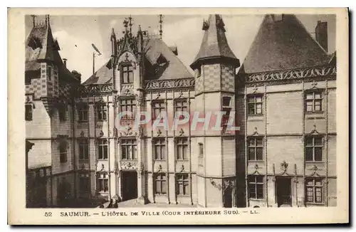 Ansichtskarte AK Saumur L'Hotel de Ville Cour Interieure Sud