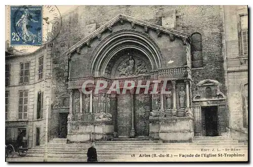 Cartes postales Arles B du R Facade de l'Eglise et Trophime