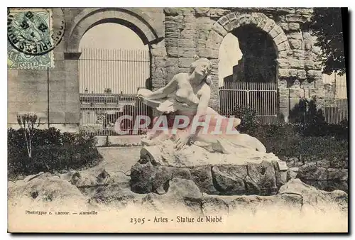 Cartes postales Arles Statue de Niobe