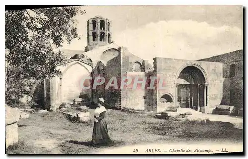 Cartes postales Arles Chapelle des Aliscamps