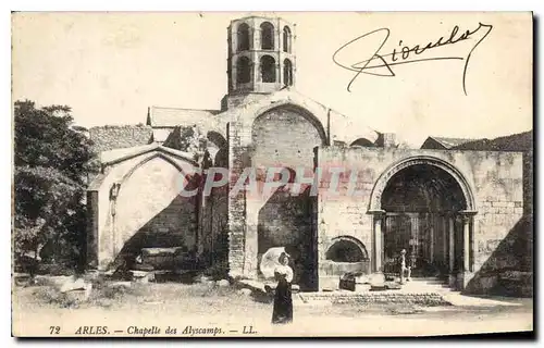 Cartes postales Arles Chapelle des Alyscamps