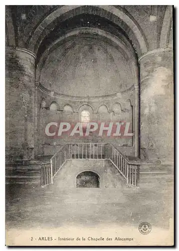 Cartes postales Arles Interieur de la Chapelle des Aliscamps