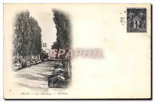 Cartes postales Arles Les Aliscamps