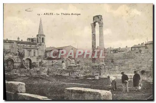 Cartes postales Arles Le Theatre Antique