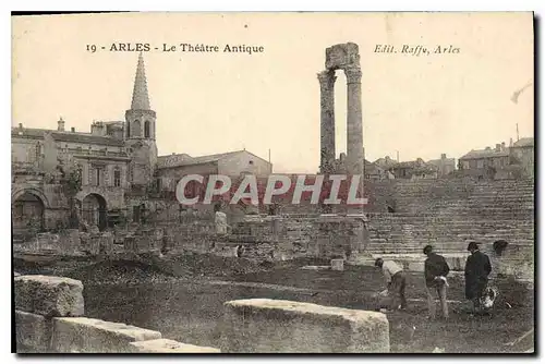 Cartes postales Arles Le Theatre Antique