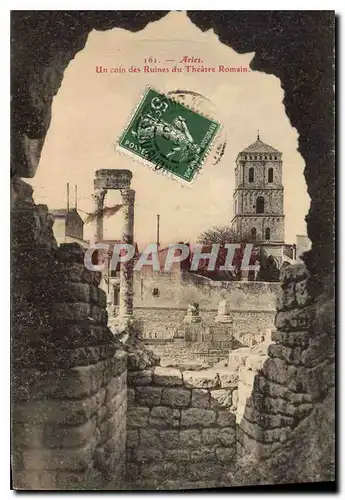 Cartes postales Arles Un Coin des Ruines du Theatre Romain