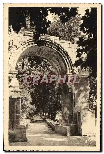 Cartes postales Bouches du Rhone Arles Entree des Alyscamps