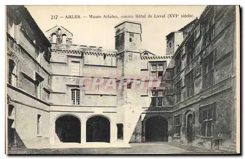 Cartes postales Arles Musee Arlateu ancien Hotel de Laval