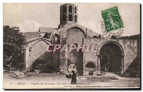 Cartes postales Arles Chapelle des Alyscamps