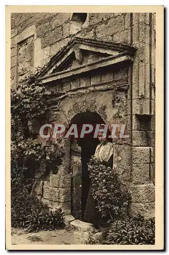 Ansichtskarte AK Jeune fille et vieilles pierres a Saint Remy