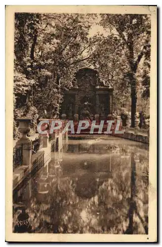 Cartes postales Paris La Fontaine Medicis