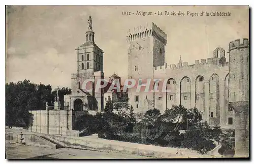 Cartes postales Avignon Le Palais des Papes et la Cathedrale