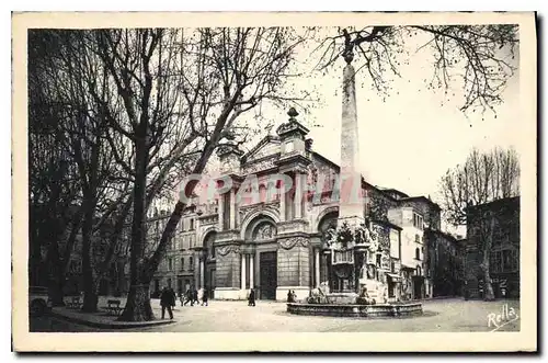 Ansichtskarte AK Aix en Provence La Place des Precheurs et l'Eglise Sainte Marie Madeleine