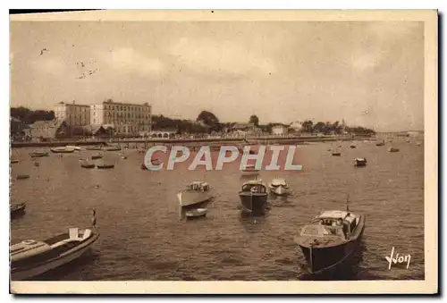 Cartes postales Arcachon Avant Porage Gironde un coin du Port et le Grand hotel vus de la Jetee Promenade